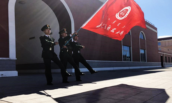 yL23411永利国旗护卫队进行队列展示